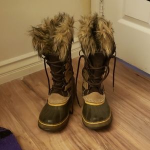 Sorel Joan of Arctic boots